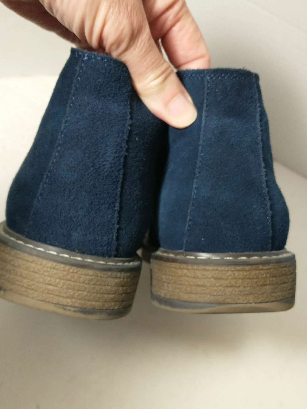 Joseph Abboud Travis Leather Chukka Boot,‎ Blue Suede, Men's Size 8.5